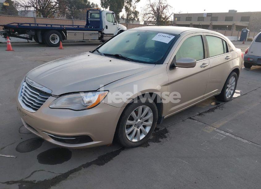 Photo 2 of 2014 Chrysler 200 TOURING (VIN 1C3CCBBG0EN115240)