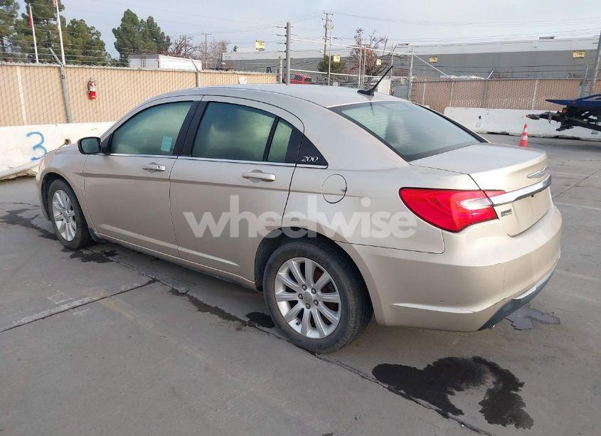 Photo 3 of 2014 Chrysler 200 TOURING (VIN 1C3CCBBG0EN115240)