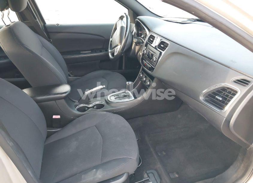 Photo 5 of 2014 Chrysler 200 TOURING (VIN 1C3CCBBG0EN115240)