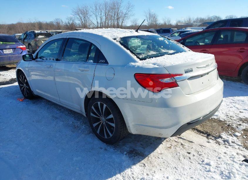 Photo 3 of 2013 Chrysler 200 TOURING (VIN 1C3CCBBG1DN711259)