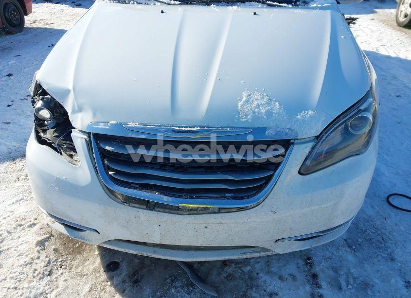 Photo 6 of 2013 Chrysler 200 TOURING (VIN 1C3CCBBG1DN711259)