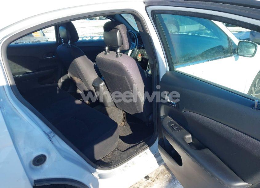 Photo 8 of 2013 Chrysler 200 TOURING (VIN 1C3CCBBG1DN711259)