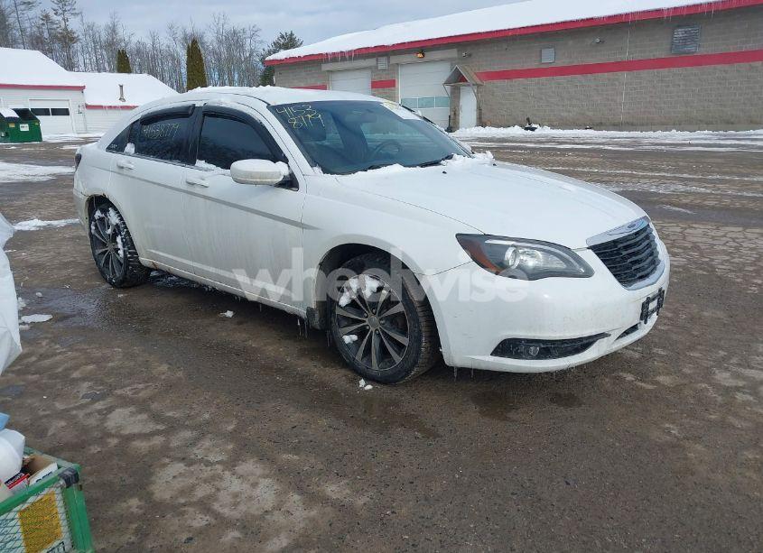 2013 Chrysler 200 TOURING (VIN 1C3CCBBG1DN720270) main photo