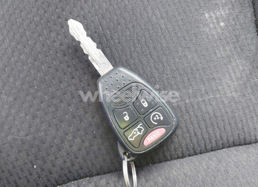 Photo 11 of 2013 Chrysler 200 TOURING (VIN 1C3CCBBG1DN720270)