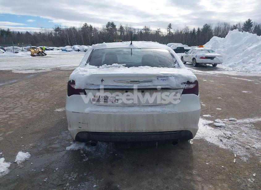 Photo 15 of 2013 Chrysler 200 TOURING (VIN 1C3CCBBG1DN720270)