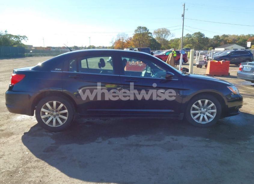 Photo 13 of 2012 Chrysler 200 TOURING (VIN 1C3CCBBG2CN268845)