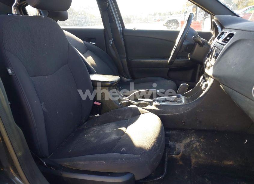 Photo 5 of 2012 Chrysler 200 TOURING (VIN 1C3CCBBG2CN268845)