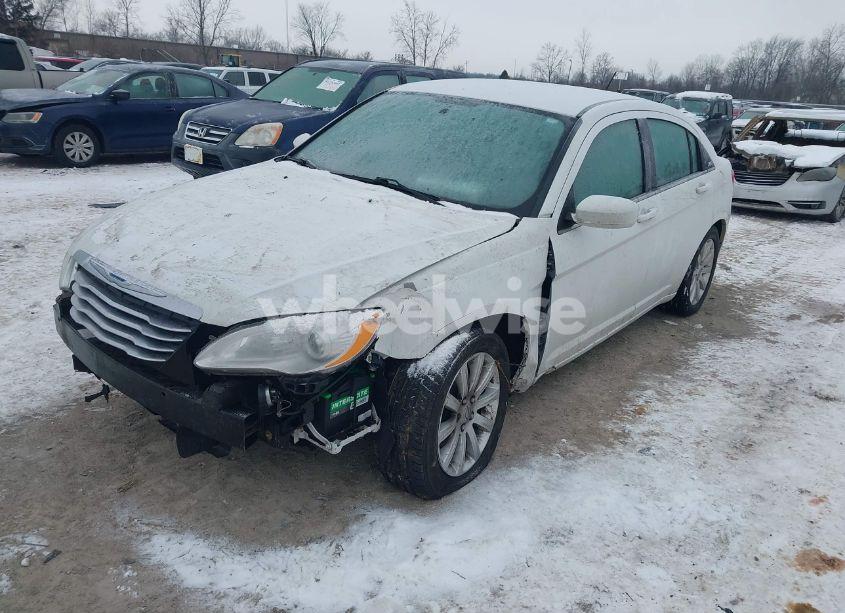 Photo 2 of 2013 Chrysler 200 TOURING (VIN 1C3CCBBG2DN583064)