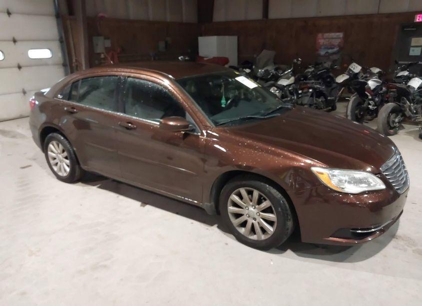 2013 Chrysler 200 TOURING (VIN 1C3CCBBG2DN703588) main photo