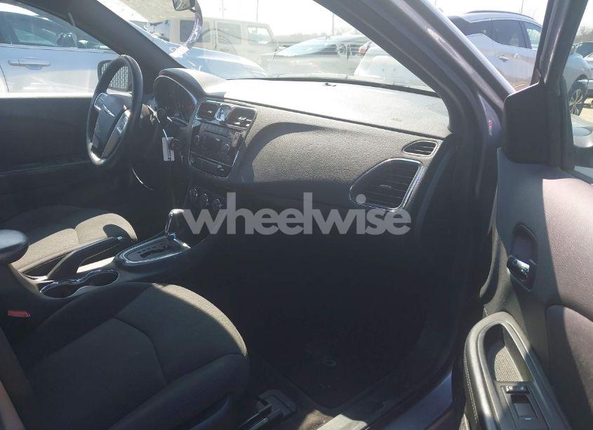 Photo 5 of 2013 Chrysler 200 TOURING (VIN 1C3CCBBG2DN717832)