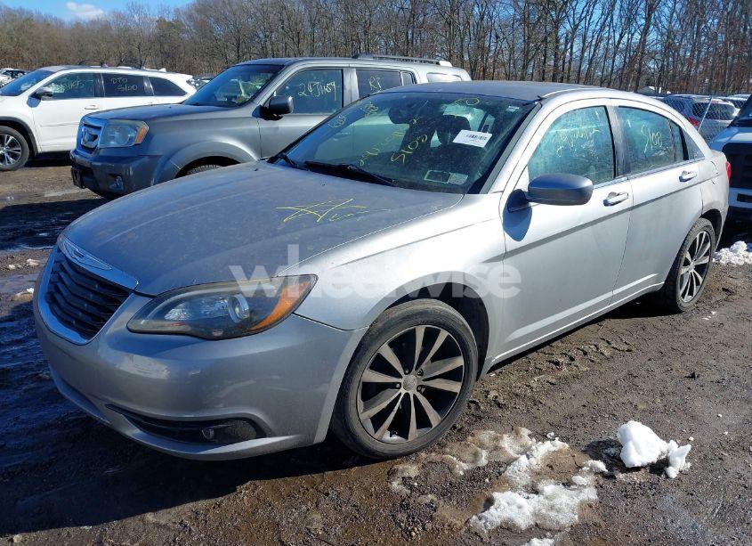 Photo 2 of 2013 Chrysler 200 TOURING (VIN 1C3CCBBG2DN747493)