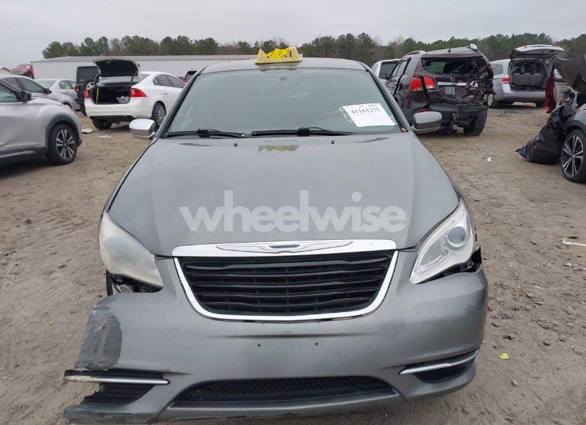Photo 12 of 2013 Chrysler 200 TOURING (VIN 1C3CCBBG3DN703826)