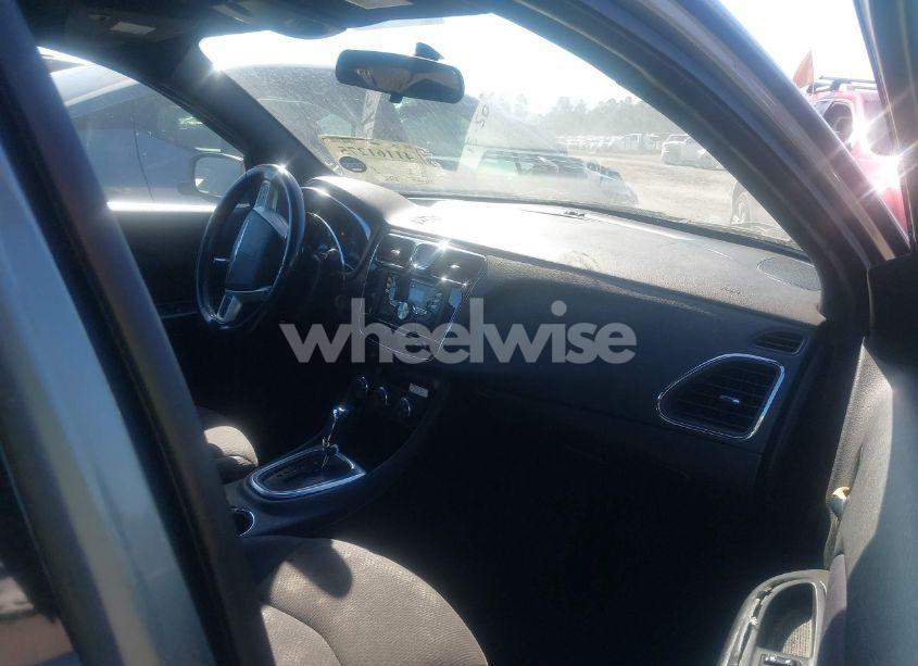 Photo 5 of 2013 Chrysler 200 TOURING (VIN 1C3CCBBG3DN703826)