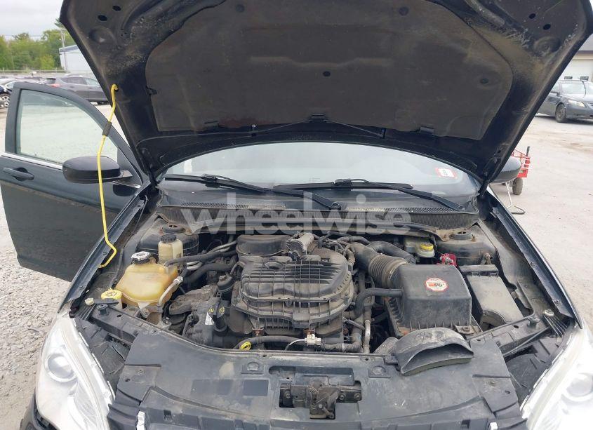 Photo 10 of 2012 Chrysler 200 TOURING (VIN 1C3CCBBG4CN150165)