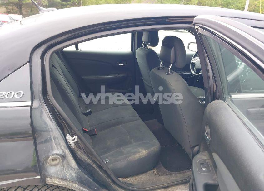 Photo 8 of 2012 Chrysler 200 TOURING (VIN 1C3CCBBG4CN150165)