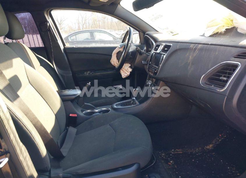 Photo 5 of 2012 Chrysler 200 TOURING (VIN 1C3CCBBG4CN160839)