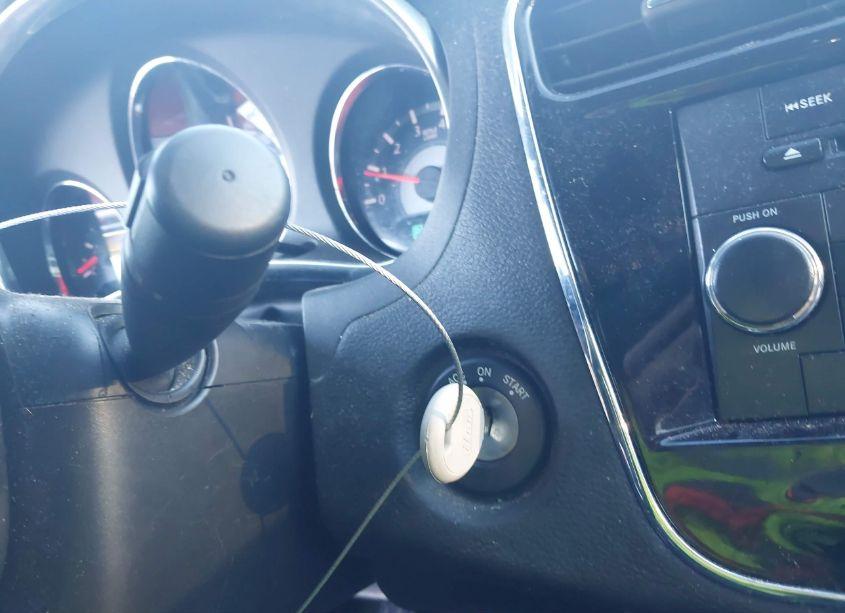 Photo 11 of 2013 Chrysler 200 TOURING (VIN 1C3CCBBG4DN514781)