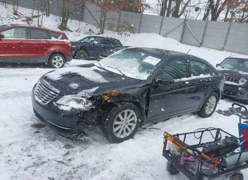 Photo 2 of 2013 Chrysler 200 TOURING (VIN 1C3CCBBG4DN533699)