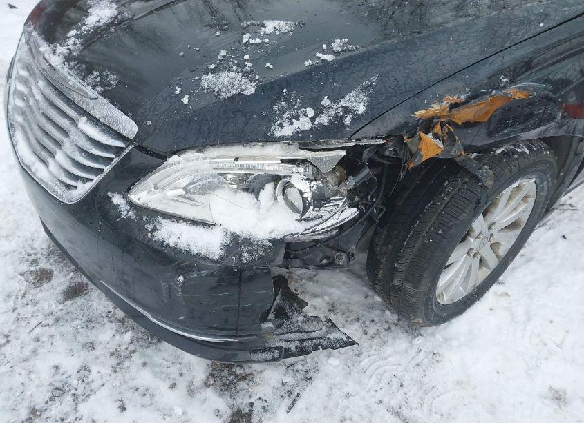 Photo 6 of 2013 Chrysler 200 TOURING (VIN 1C3CCBBG4DN533699)