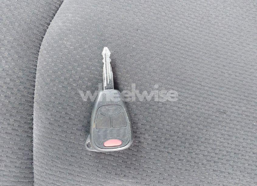 Photo 11 of 2013 Chrysler 200 TOURING (VIN 1C3CCBBG4DN569098)