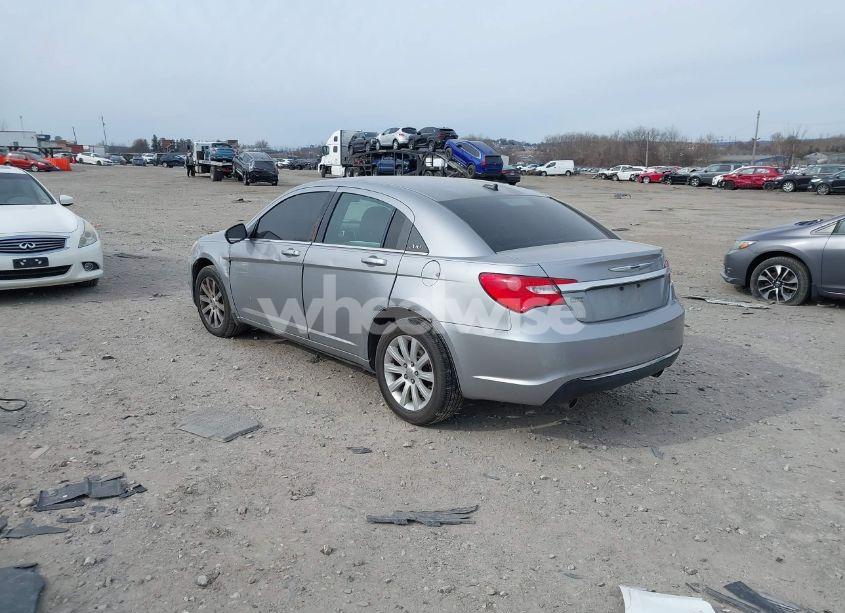 Photo 3 of 2013 Chrysler 200 TOURING (VIN 1C3CCBBG4DN569098)