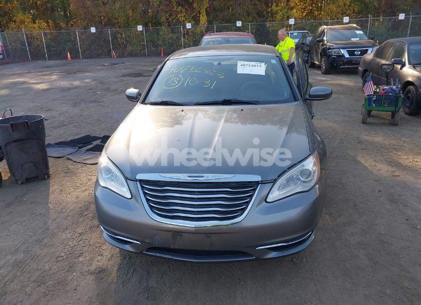 Photo 12 of 2013 Chrysler 200 TOURING (VIN 1C3CCBBG4DN659691)