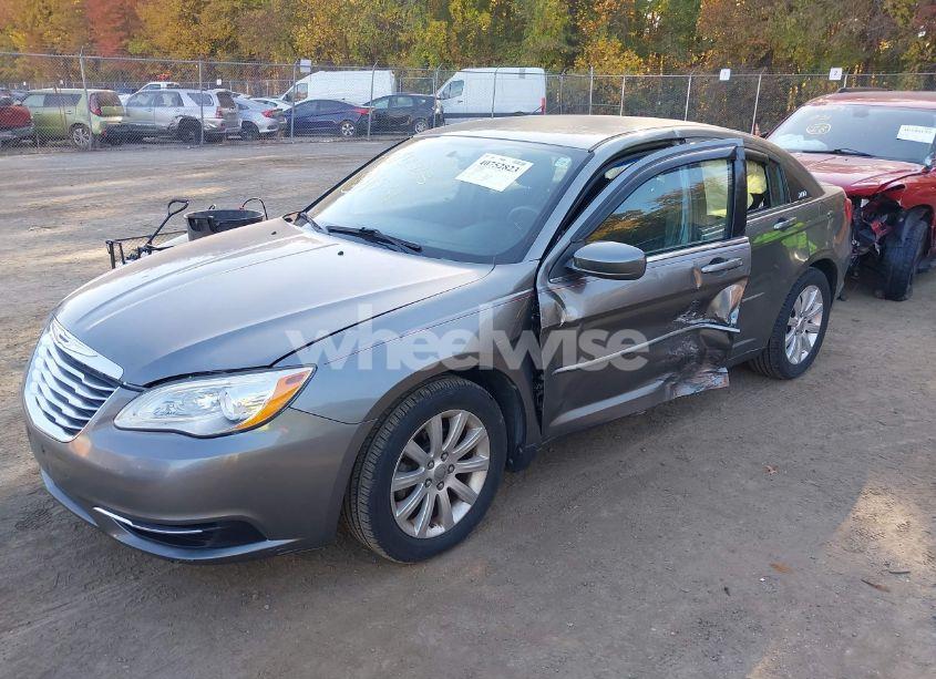 Photo 2 of 2013 Chrysler 200 TOURING (VIN 1C3CCBBG4DN659691)