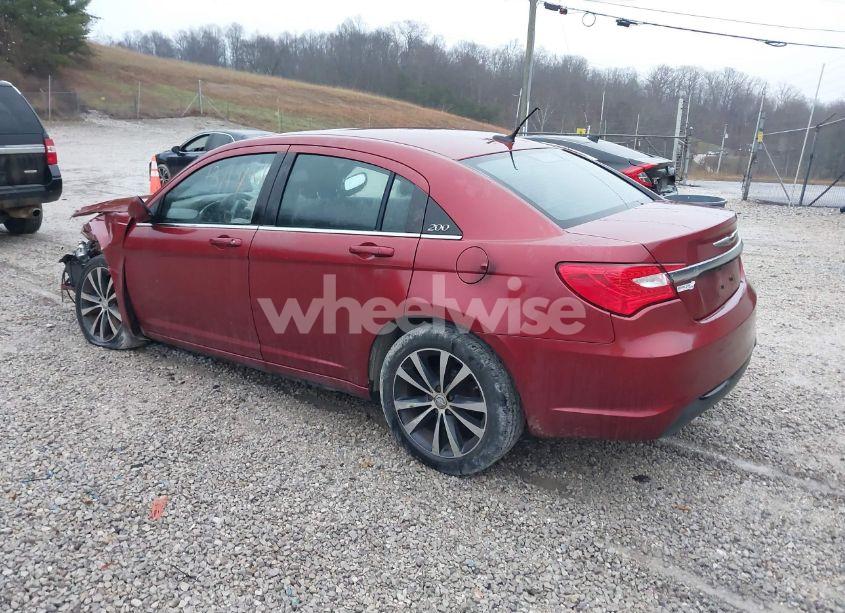 Photo 3 of 2013 Chrysler 200 TOURING (VIN 1C3CCBBG4DN720392)
