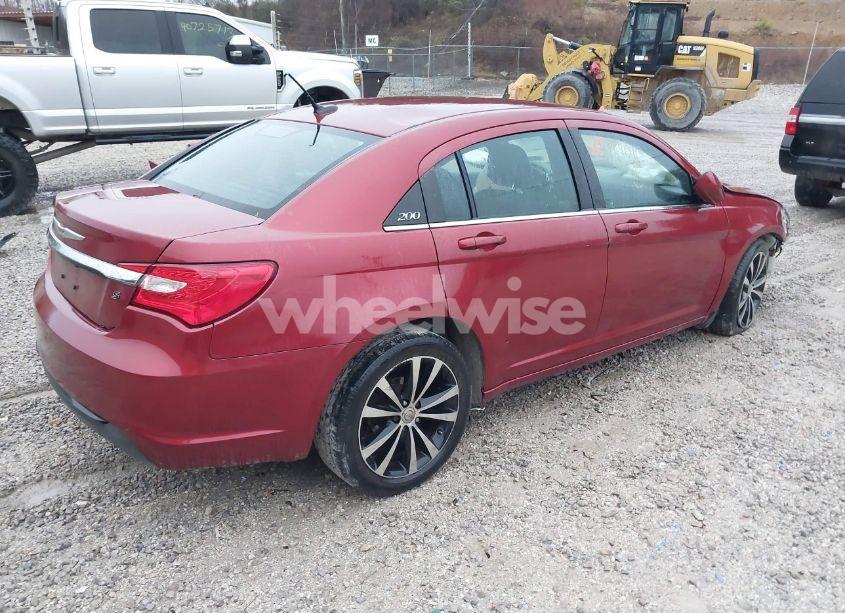 Photo 4 of 2013 Chrysler 200 TOURING (VIN 1C3CCBBG4DN720392)