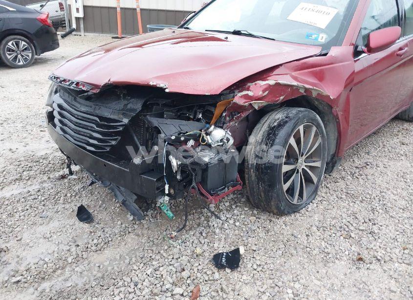 Photo 6 of 2013 Chrysler 200 TOURING (VIN 1C3CCBBG4DN720392)