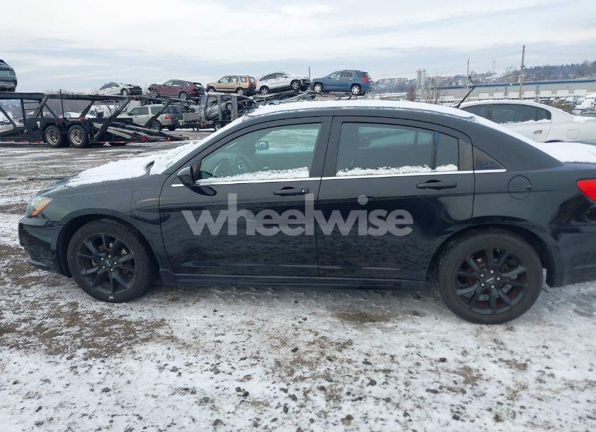 Photo 14 of 2014 Chrysler 200 TOURING (VIN 1C3CCBBG4EN164456)