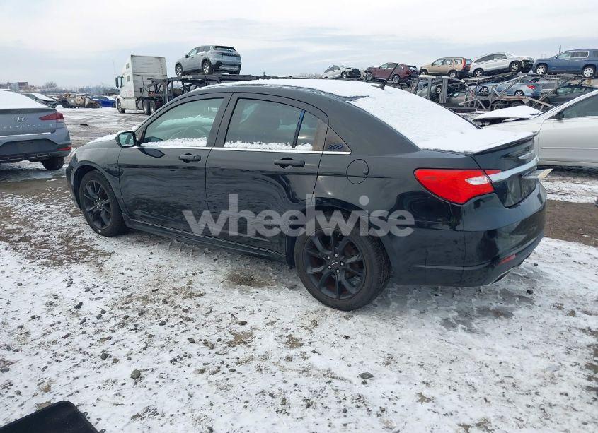 Photo 3 of 2014 Chrysler 200 TOURING (VIN 1C3CCBBG4EN164456)