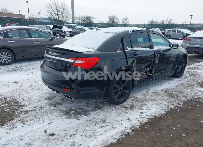 Photo 4 of 2014 Chrysler 200 TOURING (VIN 1C3CCBBG4EN164456)