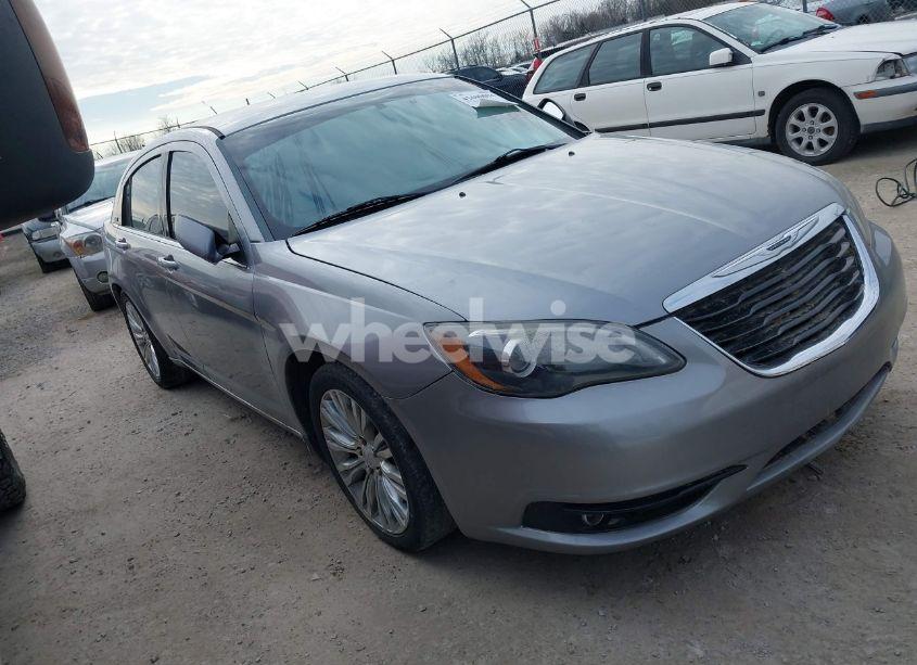 2014 Chrysler 200 TOURING (VIN 1C3CCBBG4EN179765) main photo