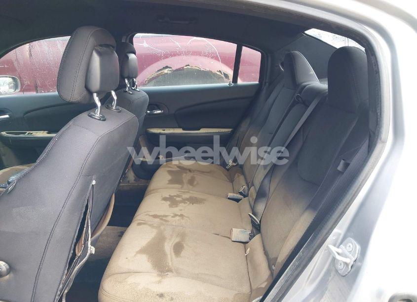 Photo 8 of 2014 Chrysler 200 TOURING (VIN 1C3CCBBG4EN179765)