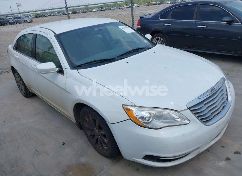 2013 Chrysler 200 TOURING (VIN 1C3CCBBG5DN559857) main photo