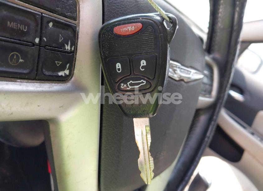 Photo 11 of 2013 Chrysler 200 TOURING (VIN 1C3CCBBG5DN559857)