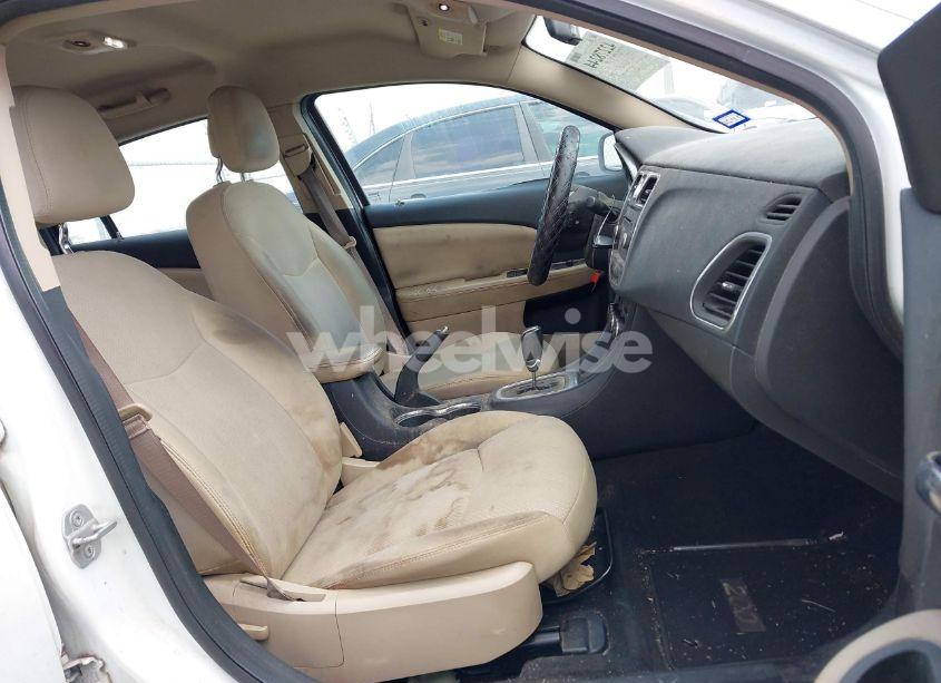 Photo 5 of 2013 Chrysler 200 TOURING (VIN 1C3CCBBG5DN559857)