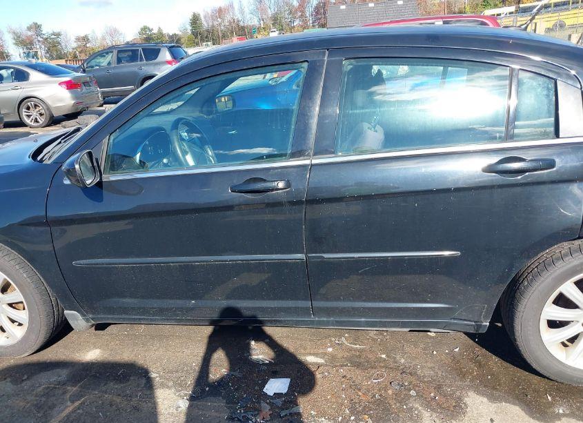 Photo 14 of 2013 Chrysler 200 TOURING (VIN 1C3CCBBG5DN703438)