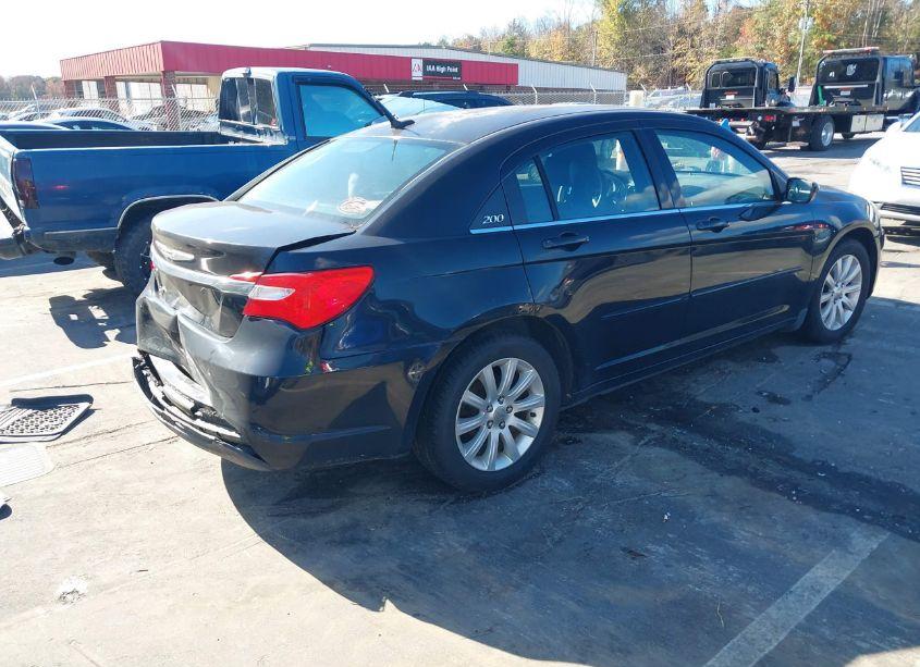 Photo 4 of 2013 Chrysler 200 TOURING (VIN 1C3CCBBG5DN703438)