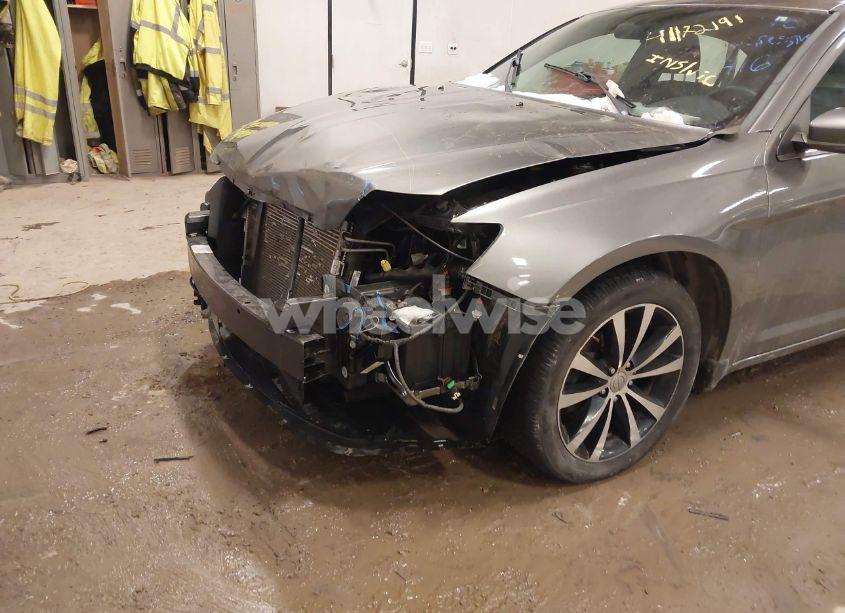 Photo 6 of 2013 Chrysler 200 TOURING (VIN 1C3CCBBG5DN723253)