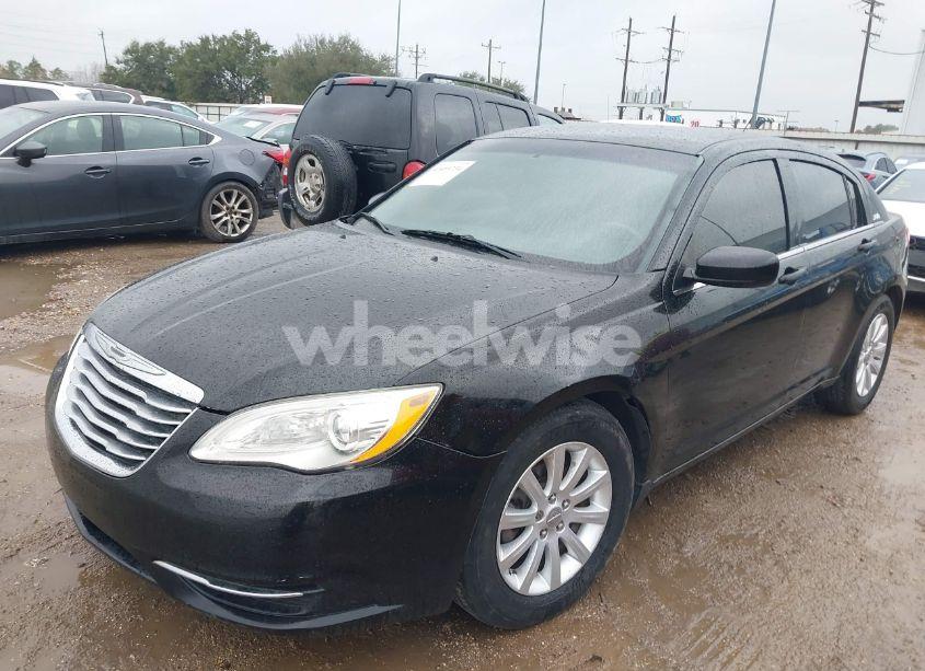 Photo 2 of 2014 Chrysler 200 TOURING (VIN 1C3CCBBG5EN106095)