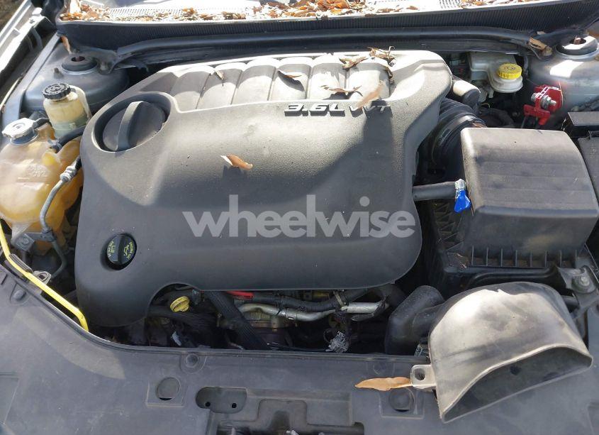 Photo 10 of 2014 Chrysler 200 TOURING (VIN 1C3CCBBG5EN114925)