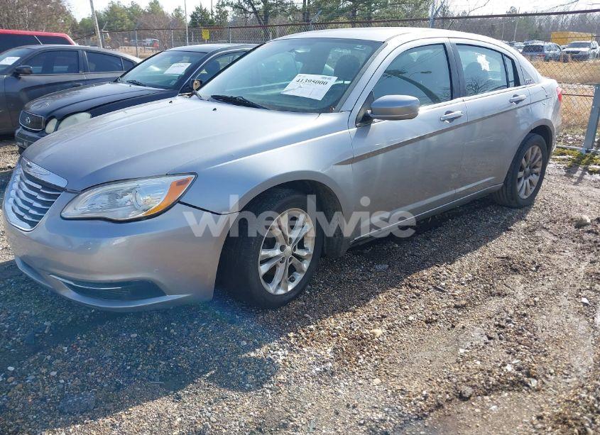 Photo 2 of 2014 Chrysler 200 TOURING (VIN 1C3CCBBG5EN114925)