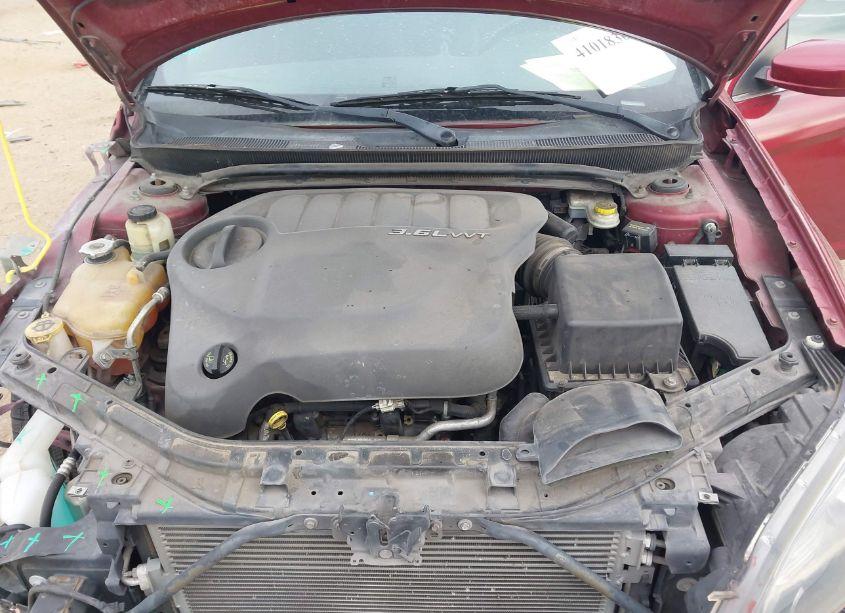 Photo 10 of 2014 Chrysler 200 TOURING (VIN 1C3CCBBG5EN118425)