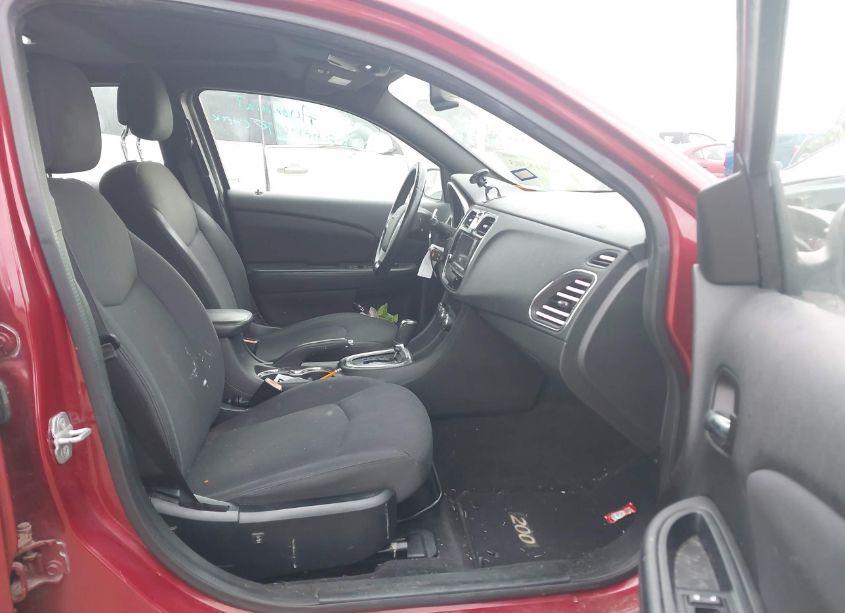 Photo 5 of 2014 Chrysler 200 TOURING (VIN 1C3CCBBG5EN118425)