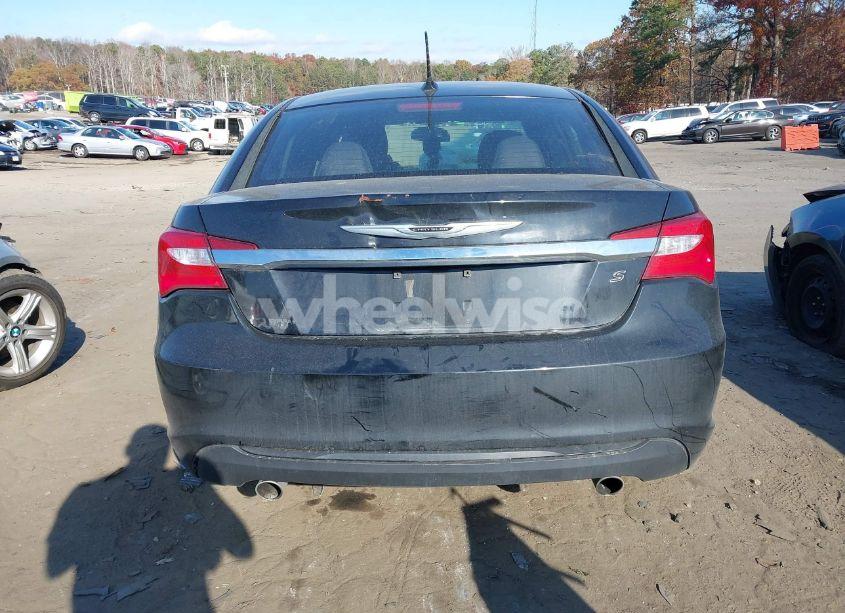 Photo 16 of 2014 Chrysler 200 TOURING (VIN 1C3CCBBG5EN132079)