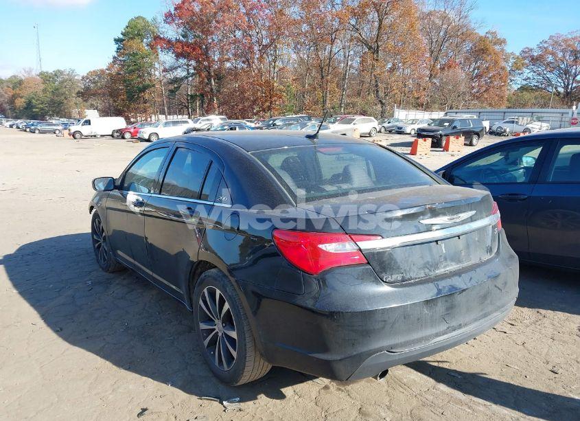 Photo 3 of 2014 Chrysler 200 TOURING (VIN 1C3CCBBG5EN132079)