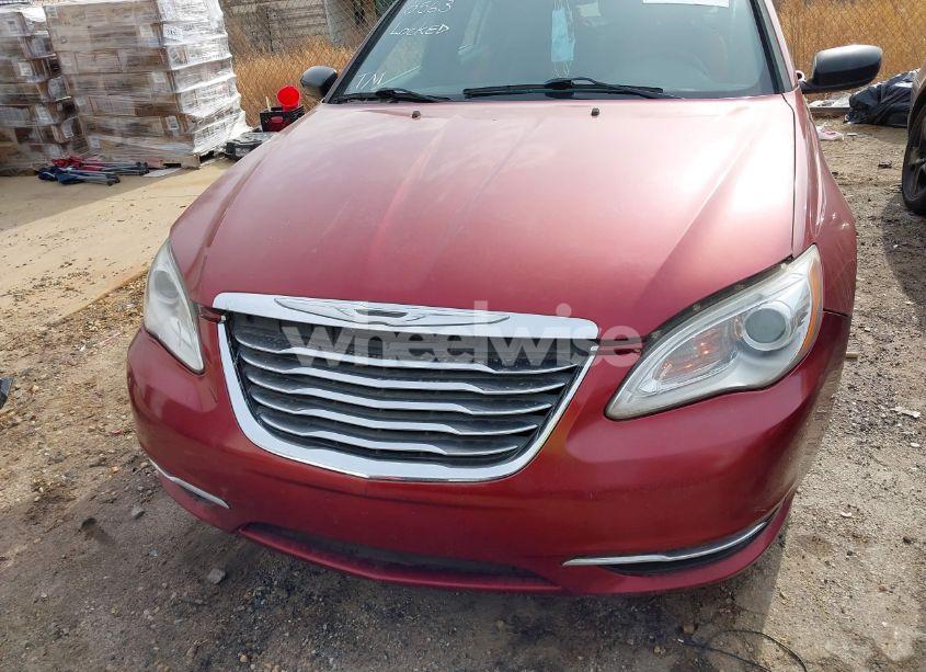 Photo 6 of 2013 Chrysler 200 TOURING (VIN 1C3CCBBG6DN556398)