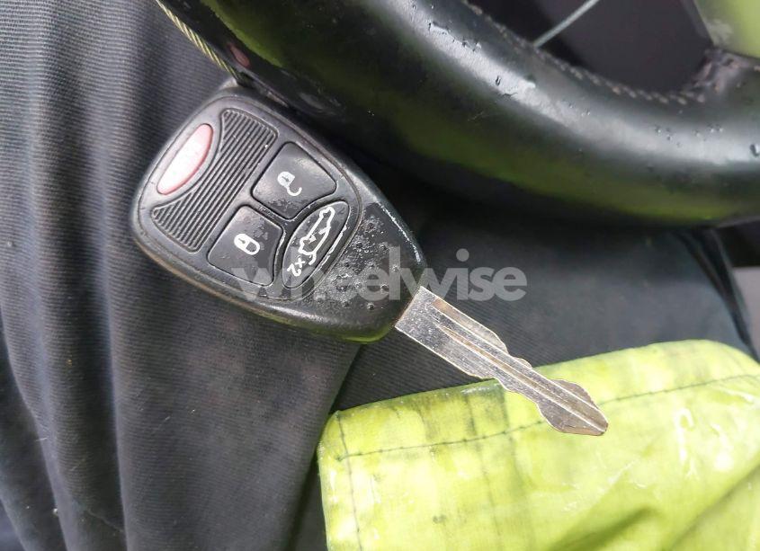 Photo 11 of 2013 Chrysler 200 TOURING (VIN 1C3CCBBG6DN712066)